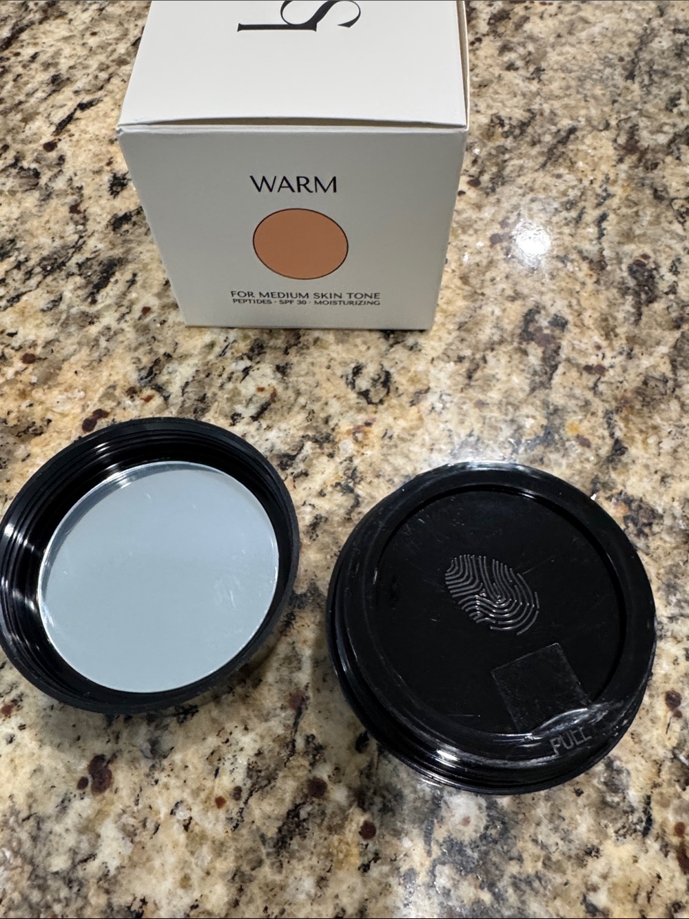 HUSH GLOW Foundation Compact Only Warm for Medium Skin Tone - Picture 13 of 13